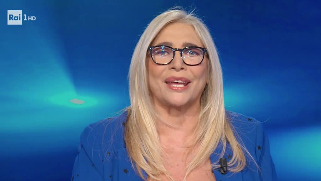 Mara Venier lite con un costumista: l’attacco a Barbara D’Urso