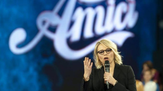 Amici-Maria-De-Filippi-coming-out