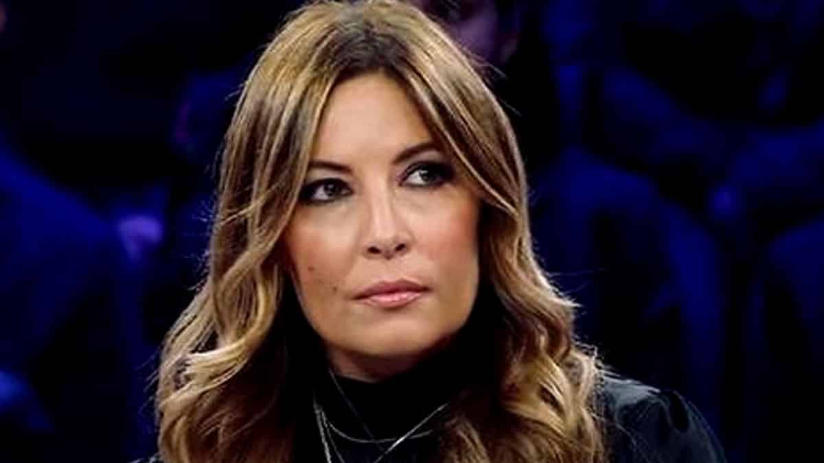 Selvaggia Lucarelli Chi è Biografia Carriera E Amore Controcopertina