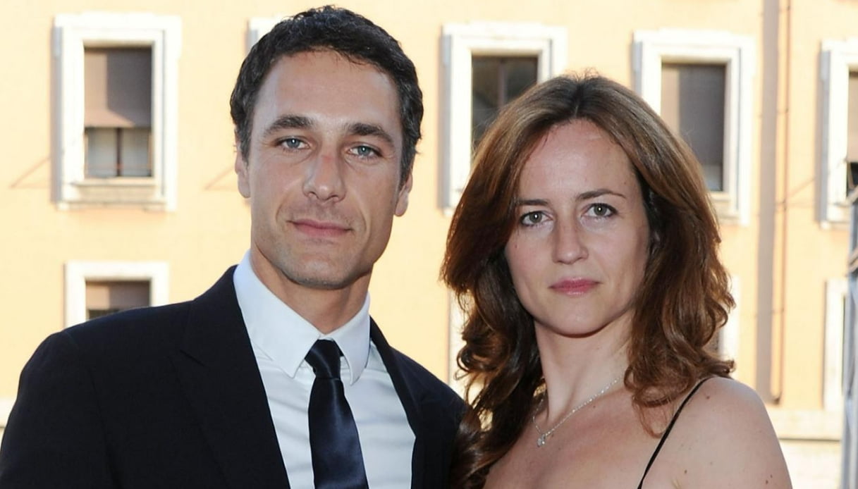 We did not find results for: Raoul Bova Figli : Raoul Bova Chi E Chiara Giordano La Sua Ex Moglie Eta Carriera Vita Privata Controcopertina Com