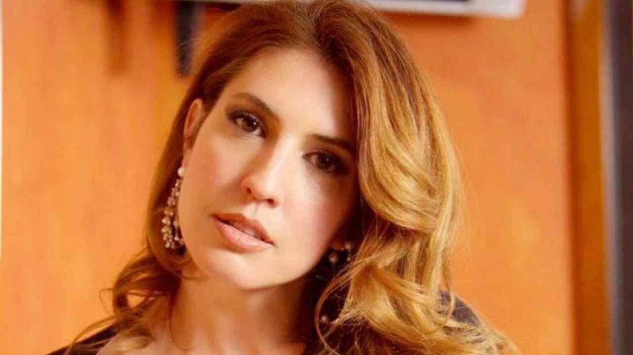 Orso Maria Guerrini Chi E Il Volto Noto Della Pubblicita Della Birra Moretti Sposato Con L Attrice Cristina Sebastianelli Controcopertina Com