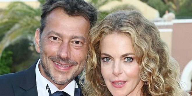 Simon Clementi Chi E Il Compagno Di Claudia Gerini Eta Carriera Vita Privata Ex Moglie Figli Controcopertina Com
