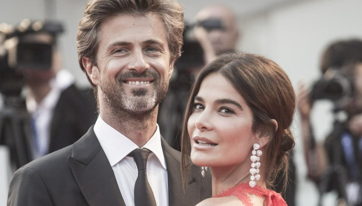 ilaria spada e kim rossi stuart due attori aspettano il terzo figlio controcopertina com