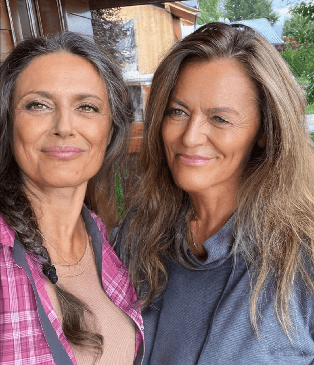 Rosita Celentano, 59 anni e nessun ritocco: “anziana e felice è meglio di  essere triste e plastificata” – Controcopertina