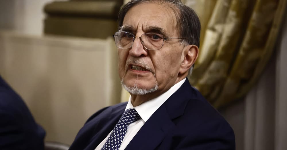 La Russa porta Report in tribunale per diffamazione, la gip di Milano  decide l'archiviazione: “Si trattava di diritto di cronaca” –  Controcopertina