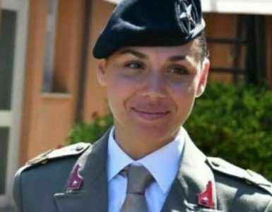 Elicottero caduto, spunta il passato televisivo di Laura: dove l’avevamo già vista
