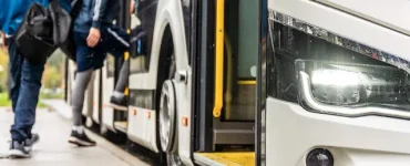 da un autobus