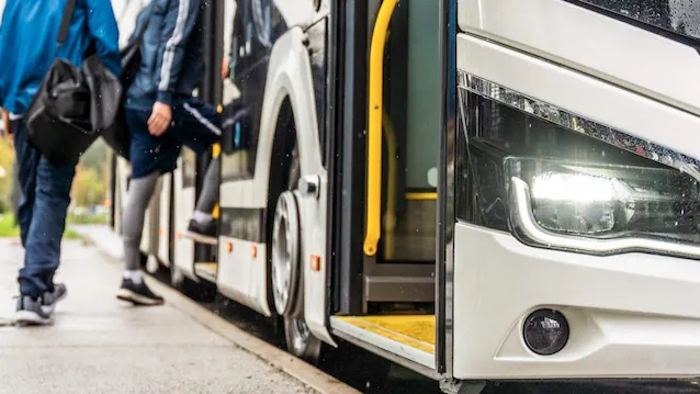da un autobus
